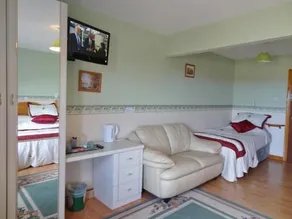 Glenmore House - Image 4