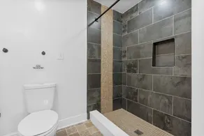 Lux3 Bed Hse By Goodseed Suites - Image 2