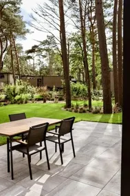 Delightful luxury 2 bedroom holiday home in nature - Image 2