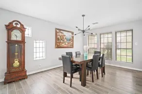 Newly remodeled 4 Bedroom 3 full bath - Image 5