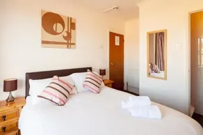 Seaview Hotel - Image 4