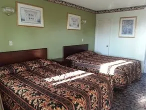 Pomona Lodge Motel - Image 5