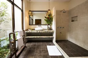 Mango Beach House - Image 3