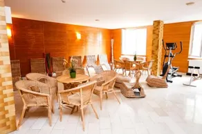 Solaris Hotel - Image 2