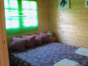 Bungalow para 4 personas con piscina privada - Image 2