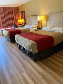 Econo Lodge Inn & Suites Gilbertsville - Image 5