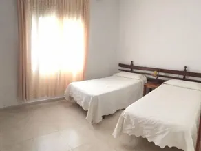 Turo 4 - Piso con piscina comunitaria - Image 2