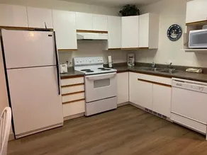 Kirton Suite - 1 Bed / 1 Bath Condo - Image 4