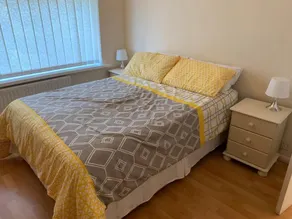 Stunning 3 bed House in Cheadle - Image 2