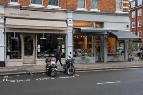 Fellows Road II by Onefinestay, London - Image 5