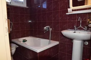 Petros Apartments - Image 3