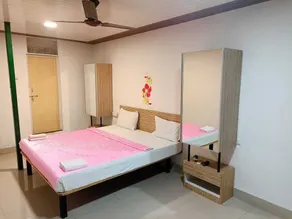 Murlee Pure Veg Resort - Image 3