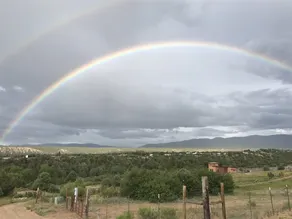 La Luna: Ideal Nature Retreat to Stay Safe From Pandemic - Self Check-in - at the end of a Dirt Road on 8 Acres. Magnificent Mountain Views. Ideal for Social Distancing and Isolation! Long Stays Welcome, Super-host s - Image 5