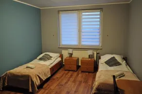 Motel Wig - Image 2