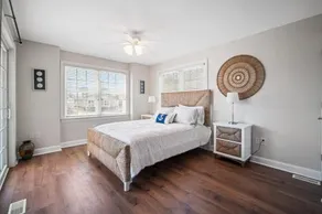 Exquisitely Large Home Block and a half to Beach - Image 5
