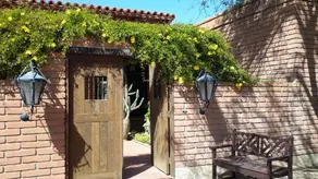 Desert Trails Bed & Breakfast - Image 2