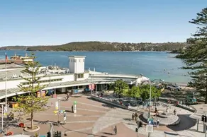Oversized Manly Penthouse With 180 Ocean Views - Image 5