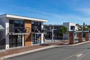 Bridge View Apartments - Image 4