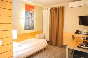 Kortowo Hotel - Image 4