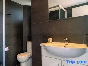 Espectacular apartamento vacacional | Cerca Ledra Street | Vistas a la montaña - Image 4