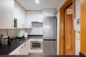 Apartamentos Madrid Anderson - Image 4