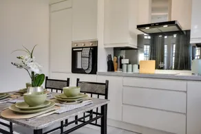 Cosy Wigan Apartment With Sunny Views - Image 3
