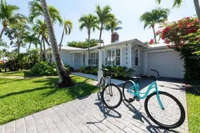 Modern Beachy Bungalow with a NEW POOL! - Image 3