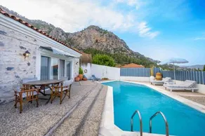 Alya Piynar Halal Villa Hotel - Image 4