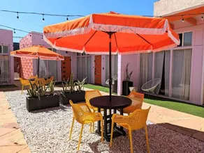 AMAZING Hermosa Beach Location + Free Parking! - Image 3