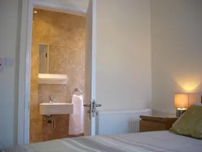 Summer Stay Guest House - Image 3