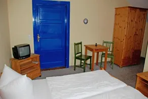 gro_zuegige Ferienwohnung mit Kamin - Image 2