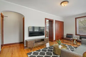 Prime 1BR Apt - Cullom F2 - Image 4