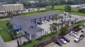 Extended Stay Inn & Suites - Image 3