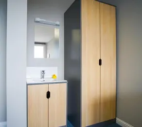 For Students Only - 8 Roxburgh Edinburgh - Image 4