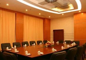 Yantai New Era Hotel - Image 2
