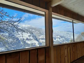 Spacious Holiday Home in Distelberg With Sauna - Image 2