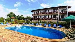 Family Hotel KrisBo - Image 2