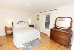 Maison Bloomfield - Escape to Prince Edward County - Image 2
