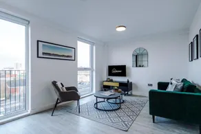 Modern 2 bed  Apt near Mediacity and City Centre - Image 5