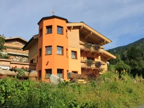 Luxurious Holiday Home in Saalbach-hinterglemm With Sauna - Image 3