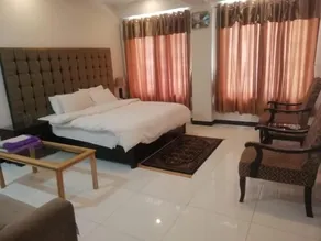 Cloud Way Hotel - Image 5