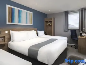 Travelodge London Wimbledon Central - Image 2