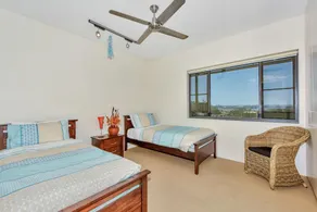 Waterfront Pearl Suite 2 Bed Luxury Apt - Image 4