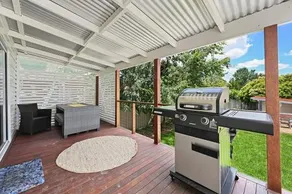 Carwyn Cottage - Impeccably Styled Circa 1940s - Image 2