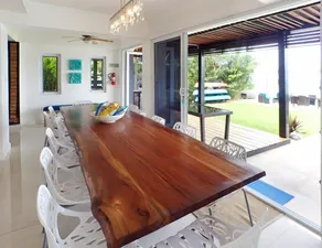 Dreamtime by the Sea Six Bedroom Villa - Image 3