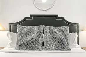 Chic 2BR Escape - Buckingham 1 - Image 4