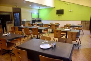 Whistling Palms Beach Resort - Image 3