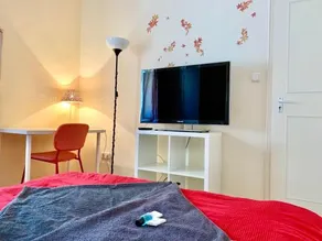 Jazzy Vibes Parliament Hostel & Ensuites - Image 2