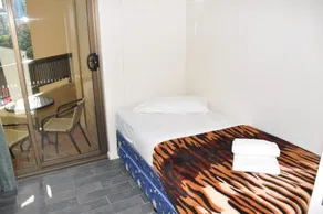 Accommodation Sydney - Hyde Park Plaza 38 College St Sydney - Image 3