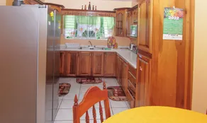 Entire Homestay In Kingston by Airport - Image 4